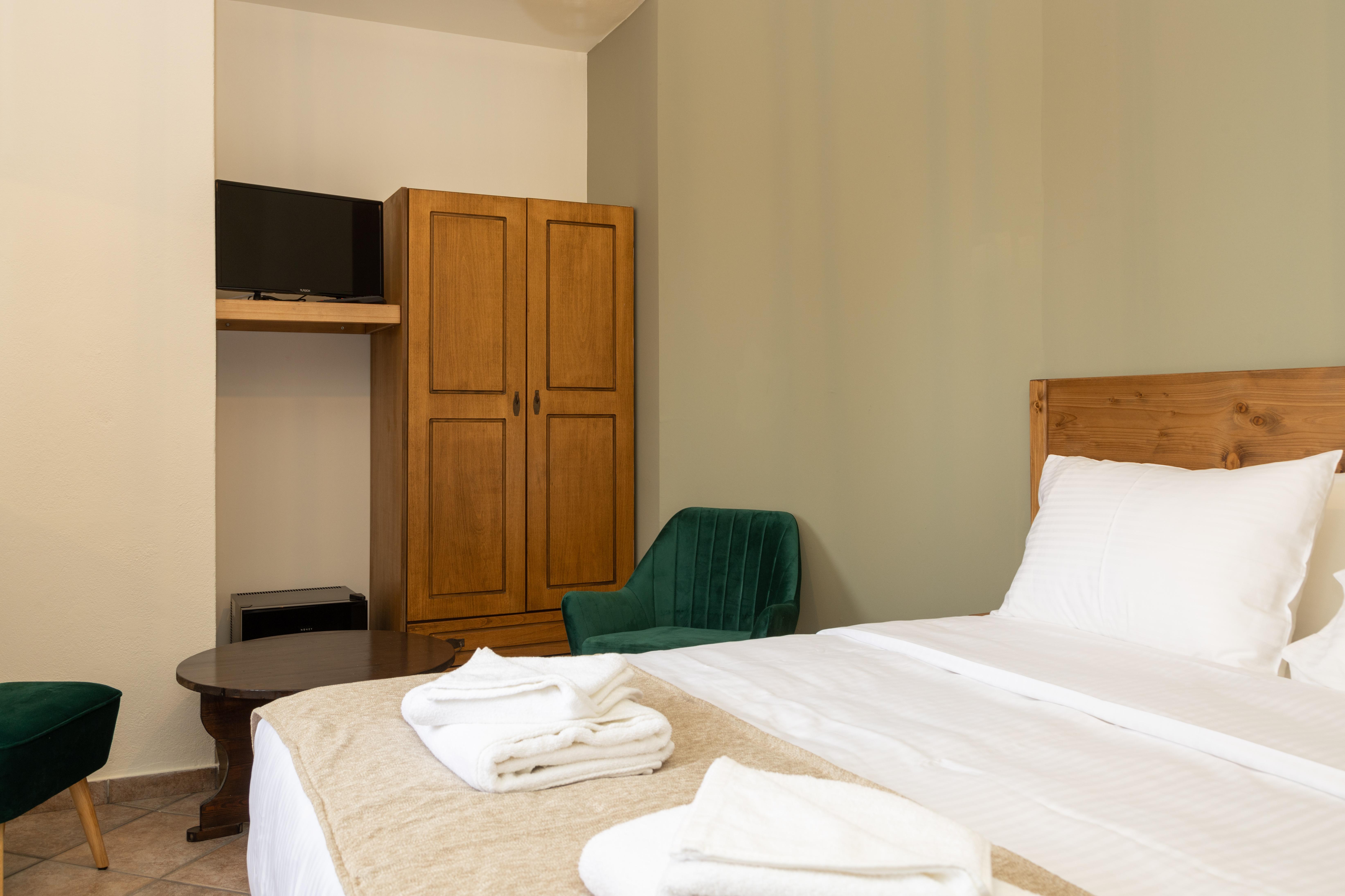 Hotel Katafigio Eláti 외부 사진